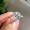 Mulheres de 2 casamentos de quiloto anel de diamante europeu e americano Princesa geometria de zirc￣o diamante Diamante doce Gold Gold Bated Party Jewelry Birthday Gift Ajust￡vel