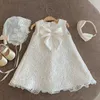 Flickans klänningar 2023 Flower Girls Baptism Dresses Baby 1st Birthday Princess Outfits Spädbarn Vit bollklänningar Kids Wedding Party Lace Bow Dress