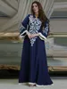 Ethnische Kleidung Robe Muslim Abaya Dubai besticktes Ka-Kleid Langarmkleider marokkanischer Kaftan Islam Oman Damenkleider