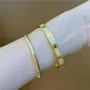 ذهبية Bangel Love Designer Bracelets for Women Charm Gold Bracelet مع مجوهرات مفك البراغي جميع الهدايا لحفل الزفاف