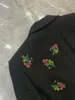 Kvinnors kostymer kvinnor blazer blommor strass dekoration skakad enkel knapp långärmad modedräkt