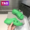 Croc Pool Slide sandals مصمم النساء النعال باريس المطاط منصة الشرائح أحذية أسود مشرق الوردي الأبيض أحذية رياضية فاخرة رجالي إمرأة الصيف صندل الشاطئ