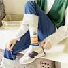 Chaussettes blanches pour femmes, produits d'automne, mignons japonais arc-en-ciel, coton peigné, broderie de dessin animé, bas moyens