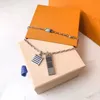 With BOX Luxurys Designers Necklace fashion men039s charm jewelry luxurys necklaces clavicle chain gift for girlfriend boyfrien8608359