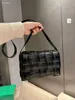 Women Crossbody Bag Cassettes BottEvenets vävda fårskinn 7a väskor läder en-axel stor cloud1nfun973