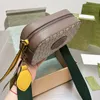 Kvällspåsar lyxväska kvinnor väska designer modeller koppling väska crossbody väska fashionabla och mångsidiga unisex kamerapåse parmodell