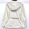 Designer Women Trench Coats Coate Springery ed estate Badge Cintura Slim Slim Hooded Giacca a vento a vento casual