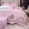 Sängkläder sätter kinesisk stil blommig broderi bomullsbröllop hem set av hög kvalitet satin e15