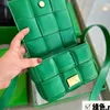 Crossbody Bag 7a Kassetten Bottevenets gewebt Intrecciato Handtasche Leder Frühes Springfamilie kleiner Brustj8y333