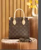Модные роскошные бренды для плеча дизайнерские женские бамбуковые сумочки сумочка Классическая конверт Crossbody Cowhide Bag Bag Banquet Shopping Свадебный отдых бизнес