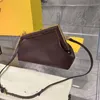 Tragetaschen 2022 Herbst Crossbody Einkaufstasche Designer Geldbörsen und Handtaschen Dame Luxus Berühmte Marken Schulter Tasche Für Frauen