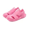 Sandaler 2023 Summer Candy Color Boys Sandaler Kids Shoes Beach Mesh Sandalas Fashion Sports Shoes Girls Hollow Out Fashion Sneakers Z0225