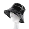 Large Brim Chapeaux Seau Chapeau Imperméable Pluie Caps Mode Noir En Cuir Verni Solide Couleur Rétro Rue Hip Hop Pêche Bonnet Beach Party G230224