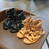 Sandals Bebek Kız Roman Ayakkabı Toddler Sandalet Kesim İnek Kas Gladyatör Deri Deri Çocuklar için Kız Prenses Sandalet Yaz Ayakkabı Z0225