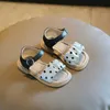 Sandali 16 anni Neonate Principessa Sandali da spiaggia Bambini Estate Moda all'aperto Polka Dot Antiscivolo Scarpe casual Sandali Femmes Z0225