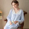 Kvinnors sömnkläder Autumn Cotton Court Princess Pyjamas Långärmad fransk vintage loungewear set Sweet Lace V-ring Pyjamas Women Pijama