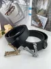 Classique Designer ceinture simplicité style commercial luxe hommes mode tempérament tout matériel correspondant ceinture en cuir avec boîte-cadeau