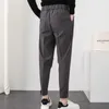 Pantalons pour hommes automne hiver nouvelle couleur unie mode coréen pantalons décontractés hommes Slim plissé conique mâle Blazer pantalon taille élastique Streetwear Z0225