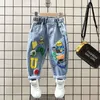 Jeans bébé garçons pantalons enfants enfant filles dessin animé imprimé Denim pantalon 2 3 4 5 6 7 8 ans printemps automne 2023 jeans pour enfants 230224