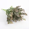 Dekorativa blommor konstgjorda blad gren plastiska eukalyptus blad falsk växt för heminredning bröllop växter faux tyg lövrum rum