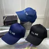 女性用野球帽のデザイナー帽子メンズトラッカーハットレターメタルバックルレター調整可能なハードトップファッションカジュアル刺繍サンハットゴルフスポーツアウトドア