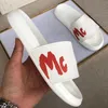 Designer Mens Women Slippers Summer Sandals Beach Slide Plat Platform Ladies Sandali Slides Home Shoes Flip Flops Randiga broderi Tryckt Causal Slipper