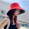 Breda randen hattar Nytt mode Big Brim Solid Color Double-Sided Wear Sun Fisherman Hatts For Women Men Cotton Bortable Outdoor Travel Bucket Hat G230224