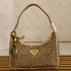 2023 nova bolsa Hobo com diamante em flash de ouro Broca de água Bolsa Hobo Efeito de blingbling sob a luz noturna 10A Bolsa de ombro feminina de qualidade superior com espelho