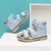 Sandaler Ortoluckland Baby Girl Sandals Summer Children's Orthopedic Shoes Söt läderplattform för Boy Tipsetor Barefoot 8 år Z0225