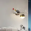 ウォールランプモダンフィクスチャーダウンライトベッドサイドの部屋の装飾のための宇宙飛行士キッズ装飾
