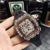 2023 Hot Diamonds Luxury Designer Tonneau Watches Womens Mens Causal Waterproof Watch Big Dial Steel Case Gummi Strap Sport Watch