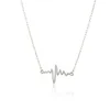 Catene Collana semplice minimalista per le donne Love Heartbeat Love Gold Silver Color Clavicle Chain Collane Gioielli Choker