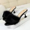 Slippers sexy vrouwen pompen middelste hakken sandalen harige schoenen mode kitten dames kristal high