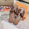 Sandales Fashion Sandals Famous Genuine Leather Womens Slippers Summer Luxury Flat Slides Ladies Beach Party Slipper