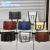 vente en gros sacs à bandoulière pour dames 8 couleurs classique en relief couleur unie sac à chaîne en cuir tendance de la rue sac à main en crocodile élégant double flip sacs à main de mode 818 #