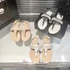 Fransa slaytlar Paris inci sandaletler podyum tasarımı bayanlar yaz düz topuklu sandaletler kare ayak stiletto Lüks tasarımcı sandalet moda parti kaydırağı