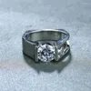 Anneaux De Mariage De Luxe De Mariée Ronde Bague De Fiançailles Simple Femelle Blanc Cristal Pierre Vintage Creux Argent Couleur Pour Les Femmes