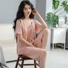 Vêtements de nuit pour femmes été Modal femmes pyjamas à manches courtes Capris décontracté grand ample maison vêtements costume avec soutien-gorge