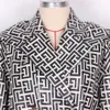 Women's Trench Coat Designer Luxury Lawyerbaes Body Jacket Long Trenchs Classic Wanzi Pattern Hooded High Class Women's Windbreaker B1005