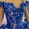 Robes de Quinceanera bleu Royal robe de bal paillettes perles hors de l'épaule fleurs faites à la main cristal Corset doux 15 tenue de fête