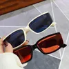 Óculos de sol Moda Vintage Small Frame Praça Mulheres 2023 Designer Travel Glasses Sun Ladies UV400SUNGLASSESSUNGLASSES