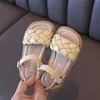 Sandalen Kleinkind Schuhe Mädchen Sommer Geflochtene Urlaub Quadratische Zehe Nette Kinder Sandalen Beige Gelb 2136 Pu-leder Mode Kinder Sliders Z0225