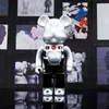 شخصيات Bearbricks جديدة 400٪ مكعبات بناء على شكل دب كريستالي متآكل دببة عنيفة دب عنيف لتزيين غرفة المعيشة دمى مجموعة هدايا مصنوعة يدويًا