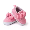 Pierwsze piechurki niemowlęcia samotne buty Bowknot First Walkers Buty Toddler Miękki dno oddychający Bowknot Cute Princess Buty Buty Casual Sneakers 230227