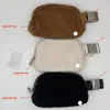 كيس اليوغا Fleece في كل مكان Fleece Belt Bag XTDH2014 أكياس رياضية في الهواء الطلق للنساء الرجال الشتاء الفخمة للسيدات الرياضة الرياضية مرنة مرنة القابلة للتعديل