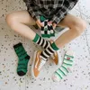 Herrstrumpor Spring och Autumn New Ins Tide Green Stripe Socks Trend Grid Letters Men and Women Long Socks Z0227