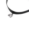 Choker Punk Gothic Schwarz Leder Colliers Für Frauen Minimalistischen Kurzen Blatt Anhänger Halskette Vintage Hals Schmuck Collares Feminino