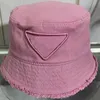 Designer ausgefranste Bucket Hats Caps für Herren Damen Quasten Stickerei Baumwolle Motorhauben Mode Luxus Sonnenschutz Sommer Strand Urlaub Kurzurlaub Kopfbedeckung Pink