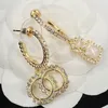 Pendientes de tuerca de diseñador de diamantes de lujo para mujer, joyería de moda, pendiente dorado C, pendientes de fiesta para mujer, aros de compromiso de boda 2302272BF