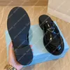 Designer tofflor för kvinnliga damer Luxury Sliders Fashion Leather Slipper Brand Outdoor Classic Black Sandals Sandaler